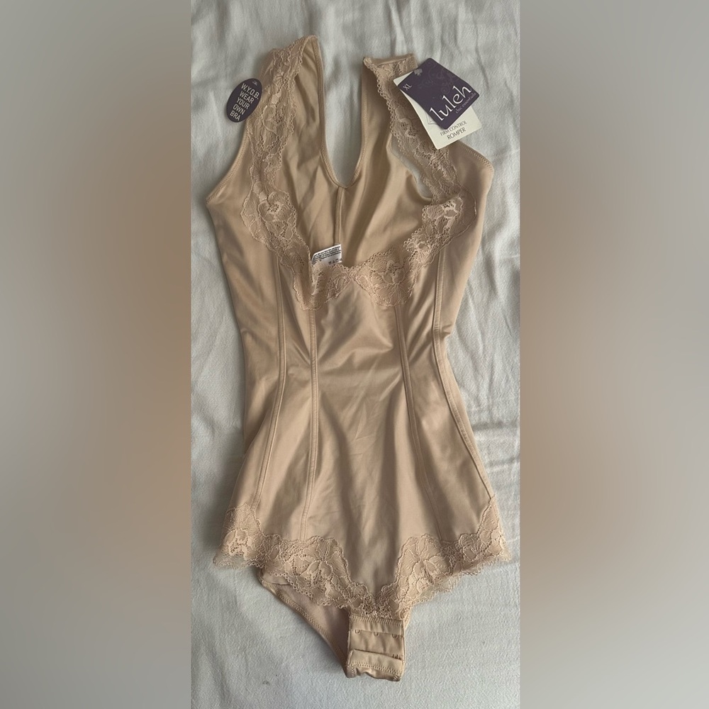 Women's Cream Bodysuit firm control Romper body shaping